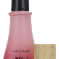 Healers Daughter Rose & Vitamin C Serum (1.5 FL oz). Brightening serum w/ Vitamin C, Hyaluronic Acid, Manuka Honey, & Bulgarian Rose helps firm skin & improve the appearance of Wrinkles & Dark Spots