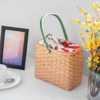 Giỏ Mây Tre Đan Chữ Nhật Lót Vải Họa Tiết Quai Xanh