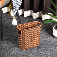 Giỏ Mây Tre Đan Chữ Nhật Đứng Màu Nâu Có Tay Cầm Khoét