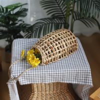 Giỏ Mây Tre Đan Dạng Túi Cột Dây Trang Trí