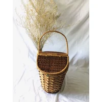 Giỏ Mây Tre Đan Dáng Túi Miệng Lật Có Quai