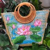 Giỏ Mây Tre Đan Dạng Túi Đáy Rộng Họa Tiết Hoa Sen
