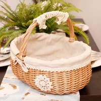 Giỏ Mây Tre Đan Bầu Dục Kèm Lót Vải Và Hoa Đan