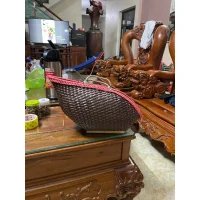 Giỏ mây tre đan hình nón nâu đựng trầu cau có tay cầm
